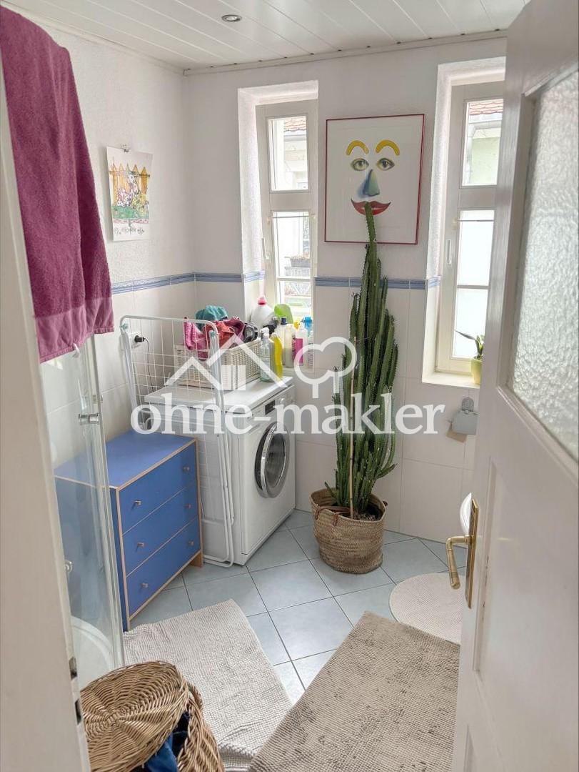 Sehr schöne 3 Zi-Whg mit EBK und großem Balkon in einem Jugendstilhaus in Würzburg - Sanderau. - Foto 5