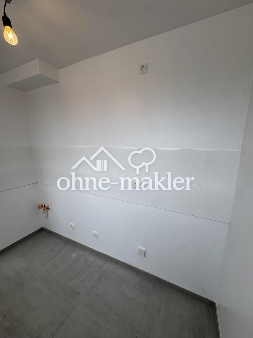 Erstbezug nach Sanierung. Sehr Helle 2 Zimmer Wohnung mit Einbauküche - Photo 3