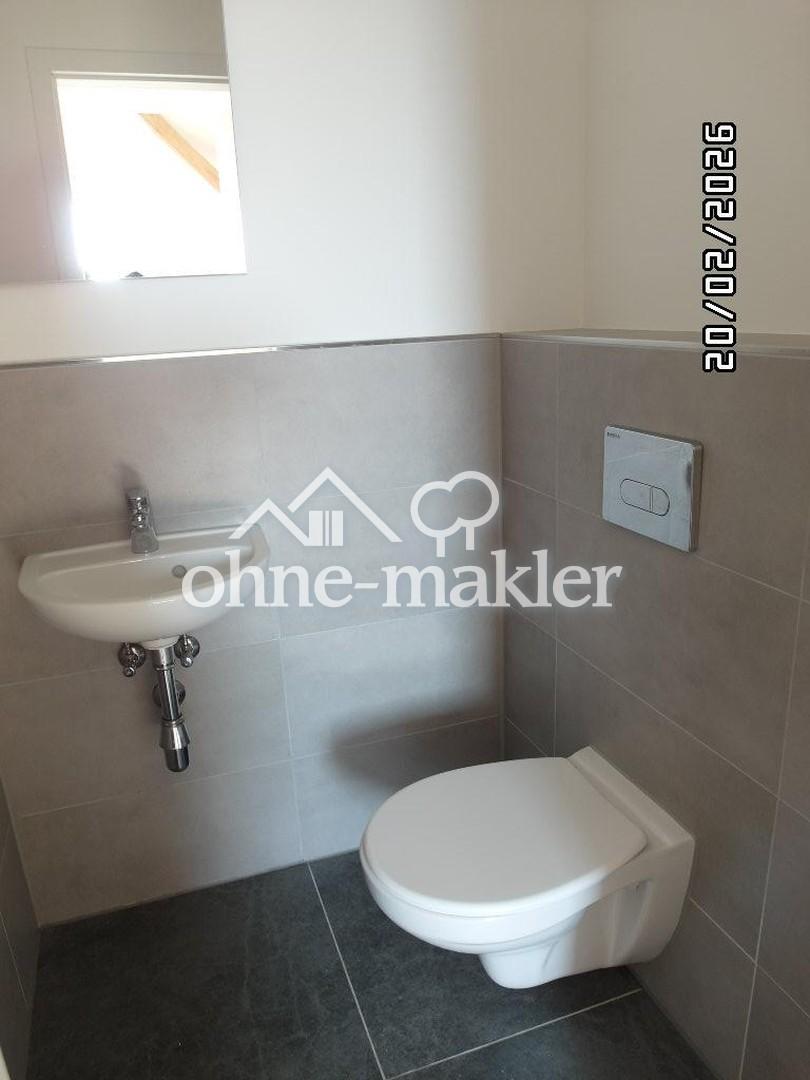 Kirchstraße 8c in 01591 Riesa - große 4-Raum-Etagenwohnung im Dachgeschoss - Photo 2