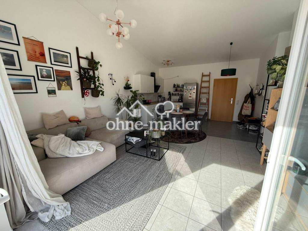 Schöne, sonnige 2-Zimmer-Dachgeschosswohnung - Foto 2