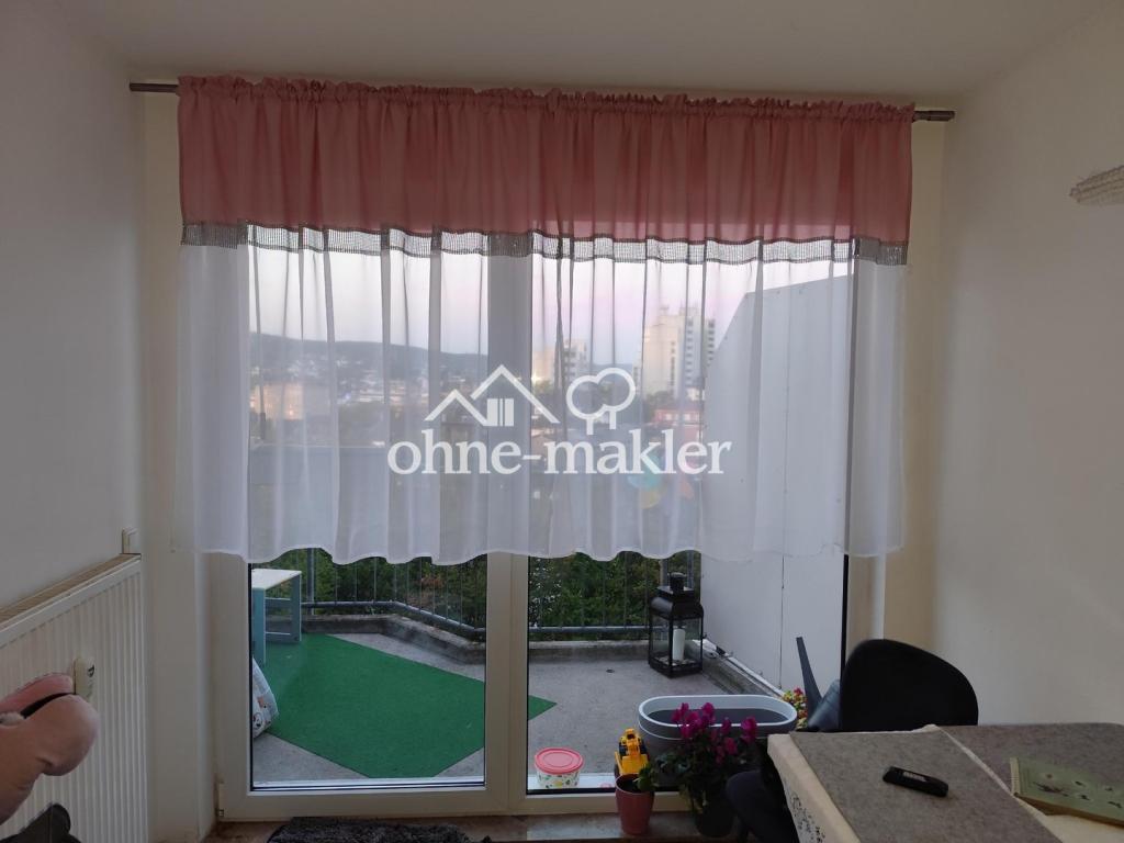 Schöne 3-Zimmer-Wohnung im DG mit Balkon - NUR mit WBS! - Photo 2