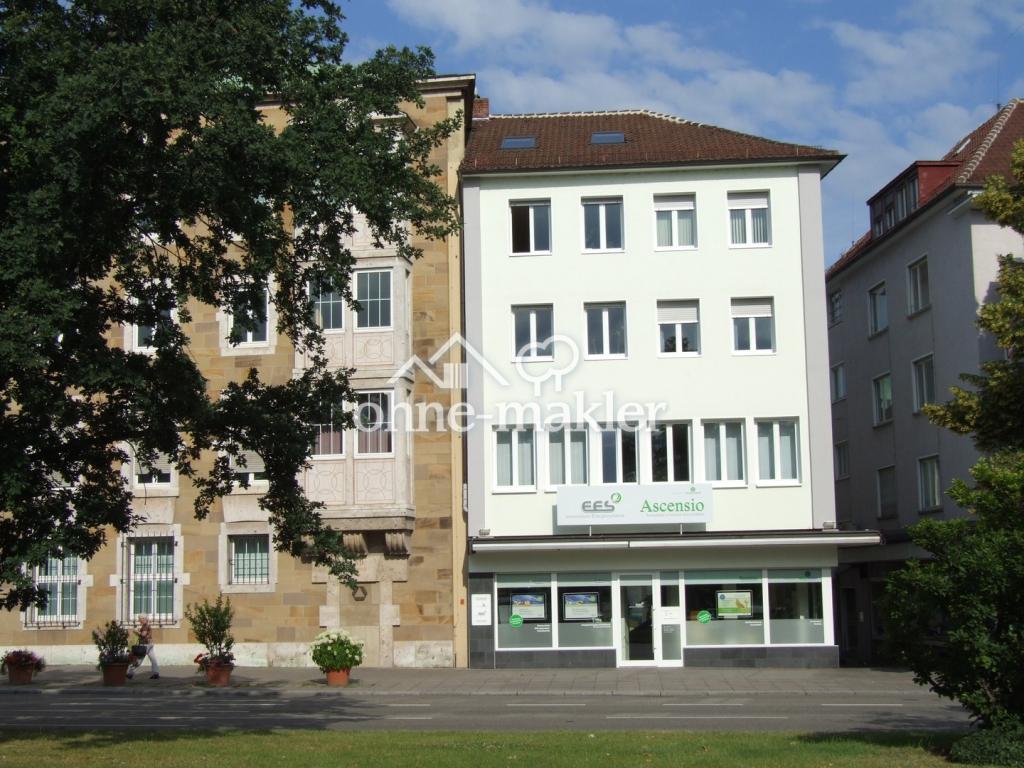 zentral gelegene Dachgeschosswohnung im kernsanierten Haus - Photo 3