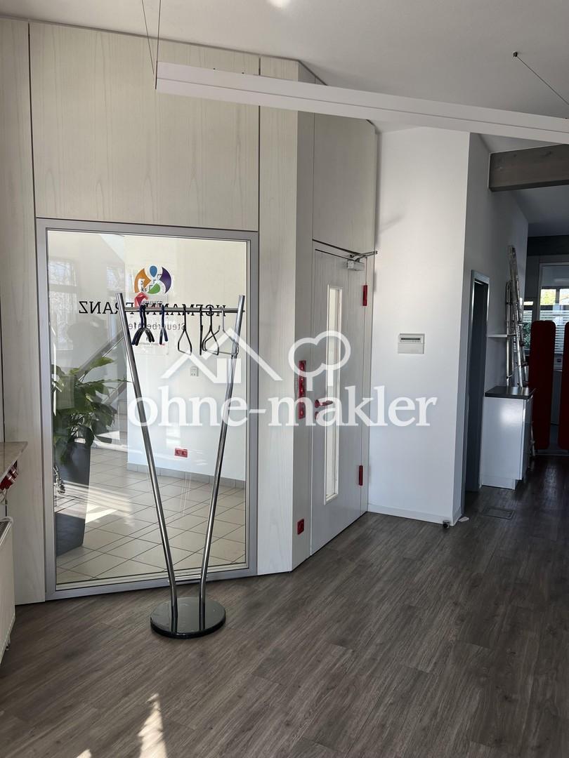 Eingang EG rechts - innen