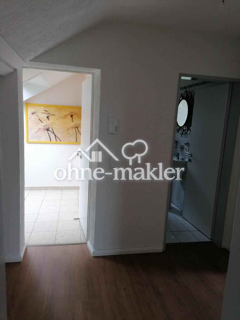 Flur (Sicht vom gr.Zimmer)