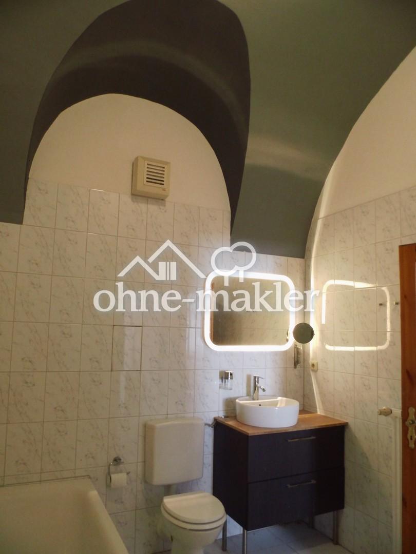3 Zimmer mit anliegender überdachter Terrasse in der historischen Altstadt - Photo 1