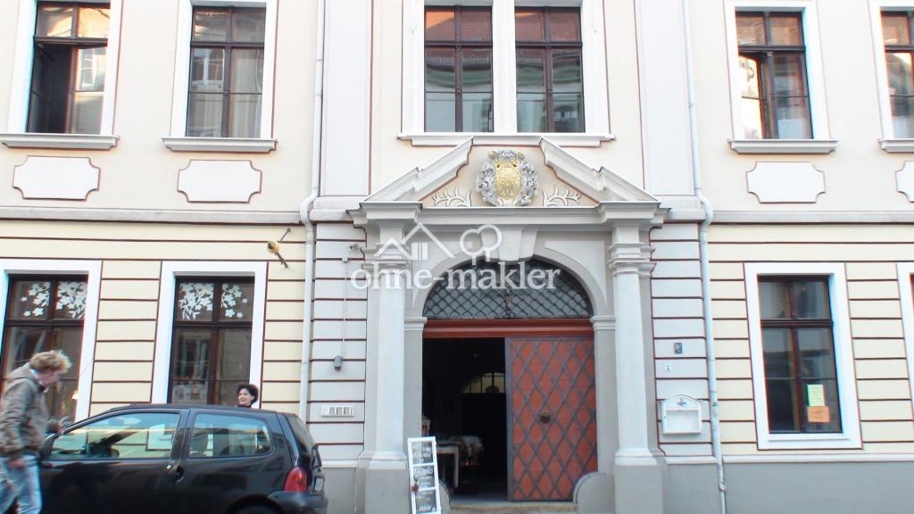 3 Zimmer mit anliegender überdachter Terrasse in der historischen Altstadt - Foto 4