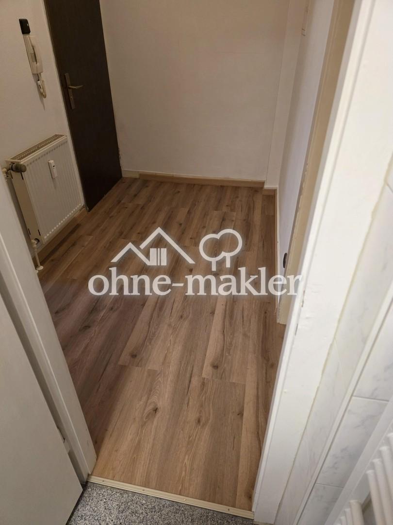 Frisch renovierte 1,5 Zimmerwohnung mit Einbauküche am Glasmacherviertel in Gerresheim - Photo 4