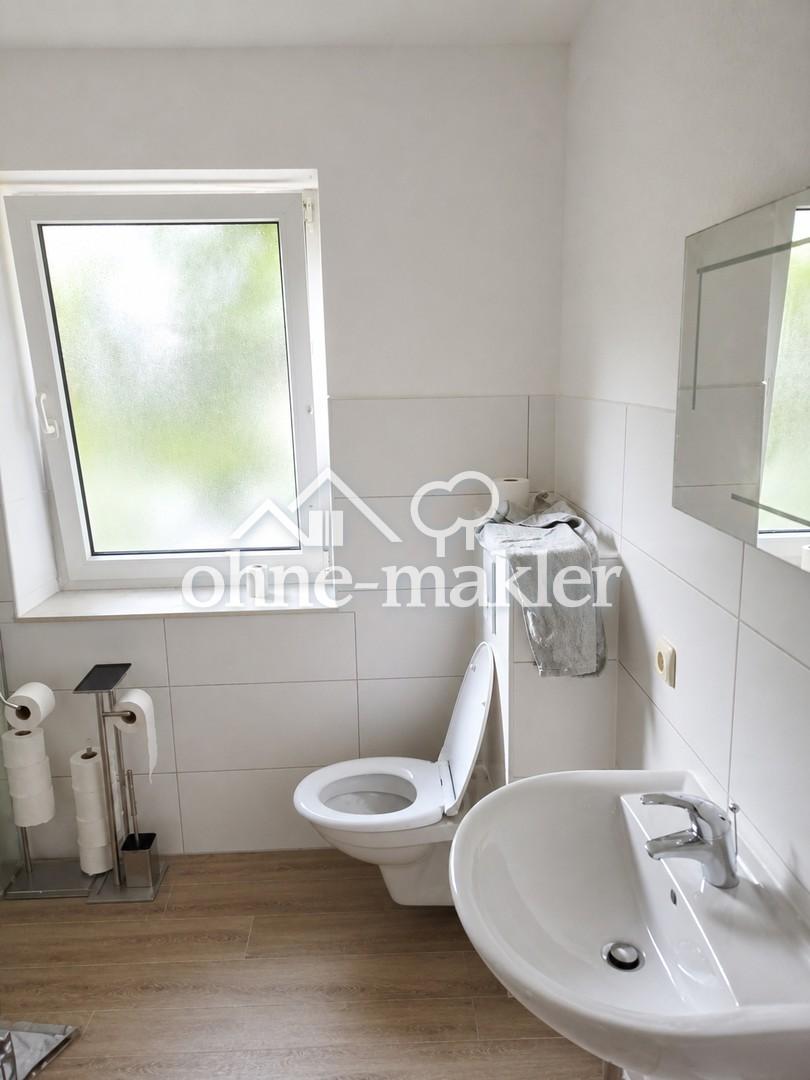 Schöne 4 Zimmer-Wohnung im EG mit großem Garten/Terasse, EBK, Garage - Photo 3