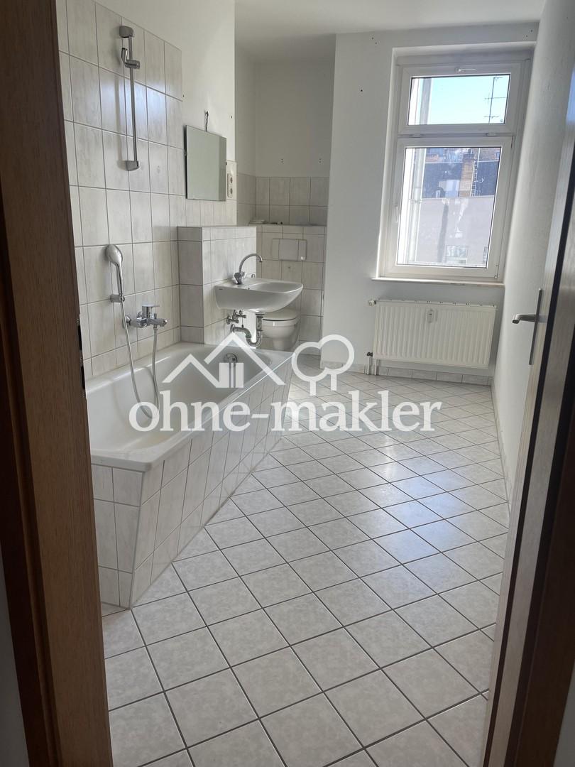 Helle, großzügige 3-Zimmer-Wohnung mit Balkon, Aufzug und Hofstellplatz in Leipzig-Volkmarsdorf - Foto 3