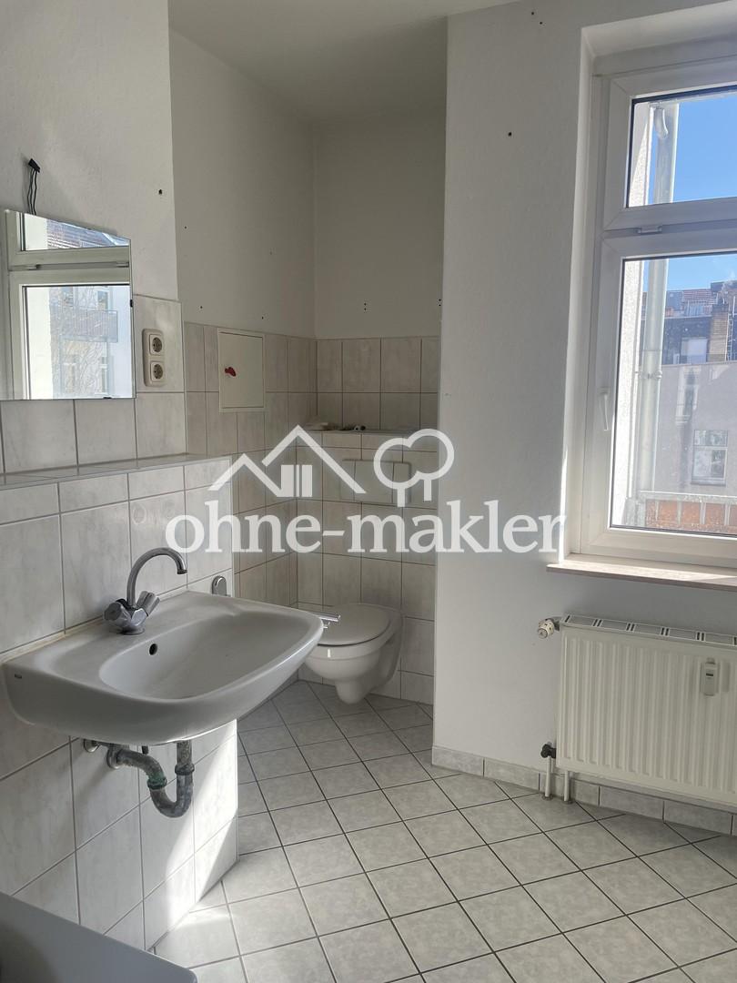 Helle, großzügige 3-Zimmer-Wohnung mit Balkon, Aufzug und Hofstellplatz in Leipzig-Volkmarsdorf - Photo 4