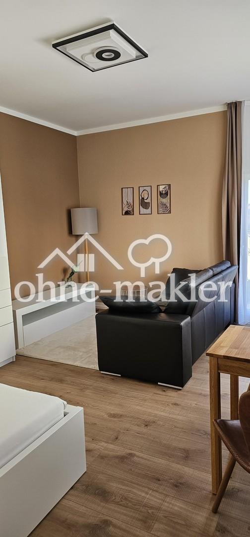 MÖBLIERTE MODERNE 1-ZIMMER-WOHNUNG IN GROßBETTLINGEN - Photo 1