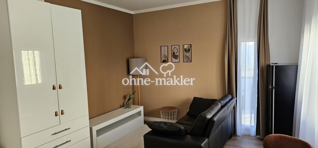 MÖBLIERTE MODERNE 1-ZIMMER-WOHNUNG IN GROßBETTLINGEN - Photo 2