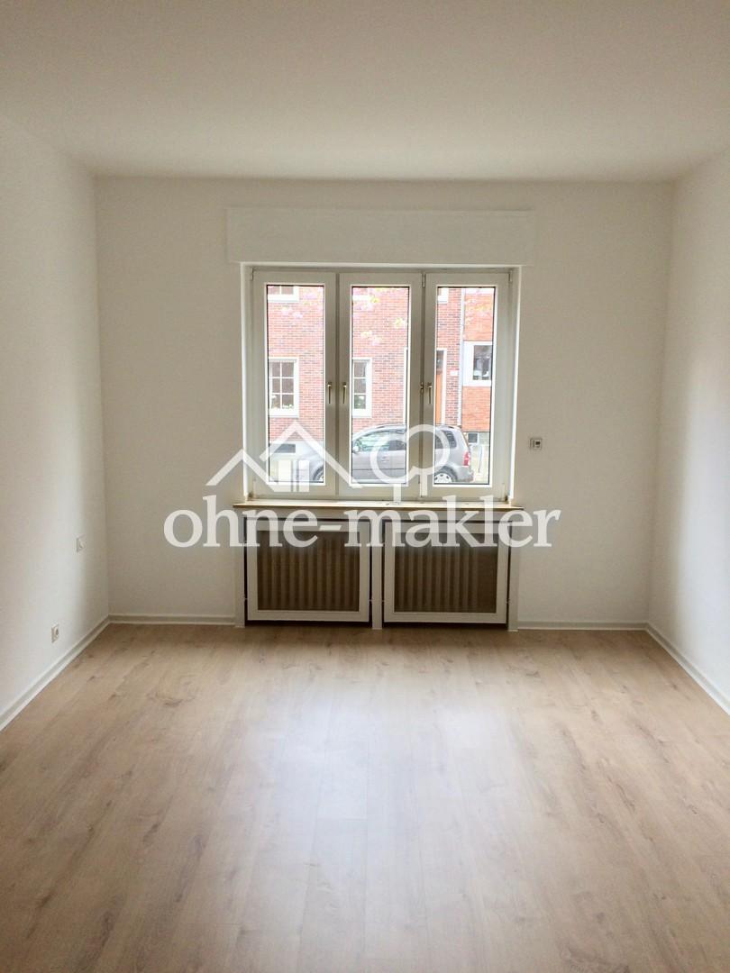 Große (136qm) renovierte Altbauwohnung mit Garten in bester Lage, Erstbezug nach Badsanierung ! - Foto 4