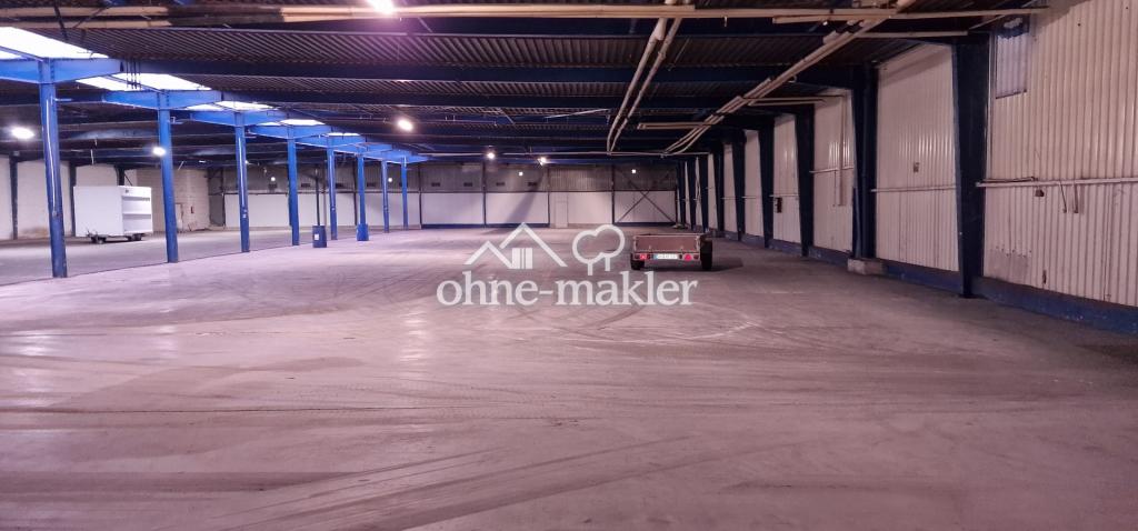 Halle A innen 2400qm 1