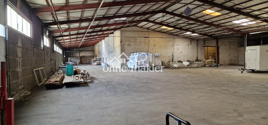 Halle B 2800 qm Innen 8