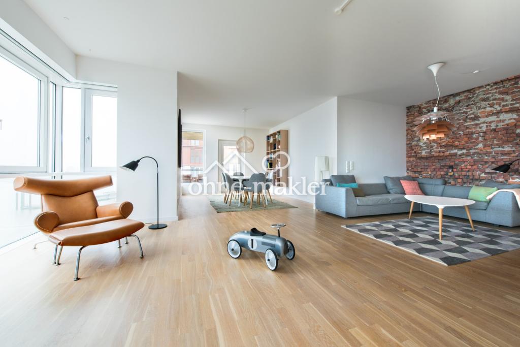 Lichtdurchflutete Luxuswohnung mit Blick auf den Hafen und die Elbe von YOO Philippe Starck - Photo 1