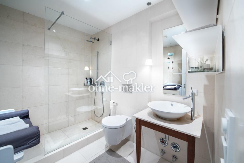 Lichtdurchflutete Luxuswohnung mit Blick auf den Hafen und die Elbe von YOO Philippe Starck - Photo 3