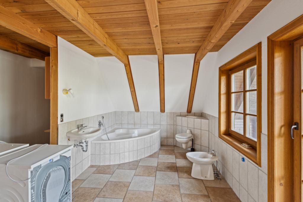 Hinteres Haus Bad