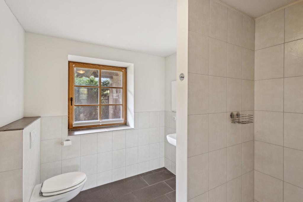 Hinteres Haus WC