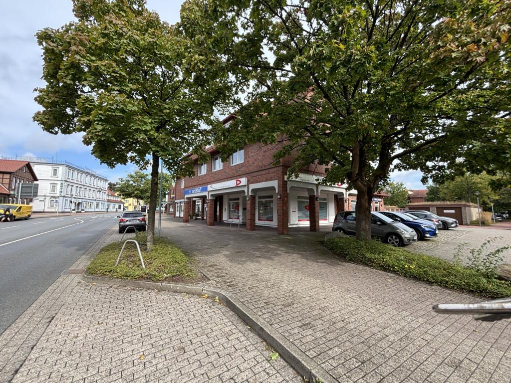 Straßenansicht