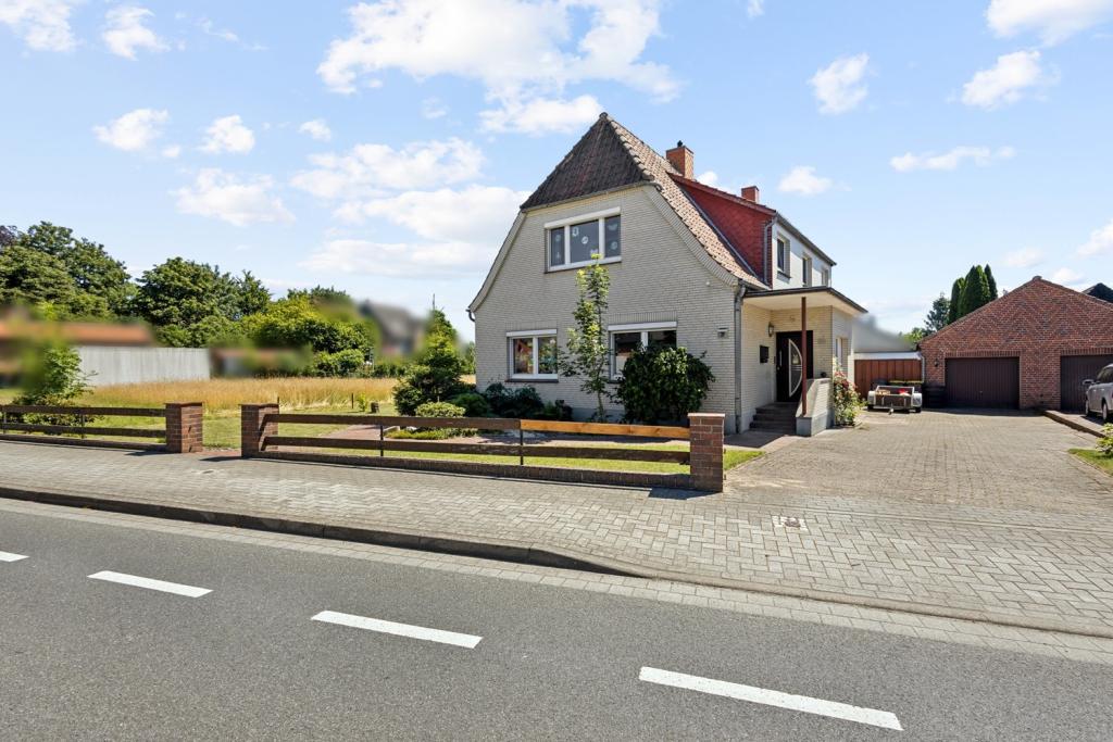 Straßenansicht