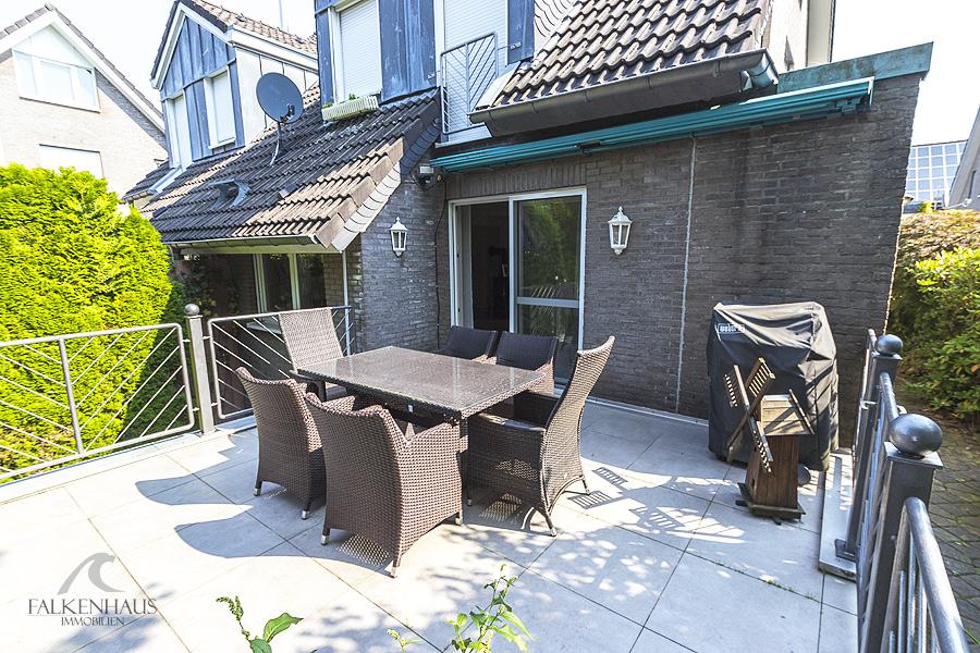 Nach Süd-West ausgerichtete Terrasse