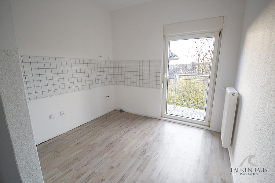 Ruhige 4-Zimmer-Wohnung mit Balkon und Fernblick - Photo 3