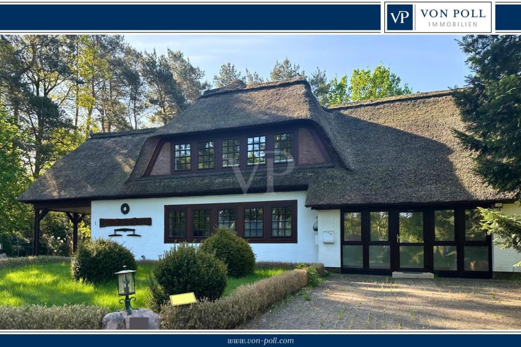 Charmante Landhaus-Villa mit exklusiver Ausstattung vor den Toren Hamburgs!