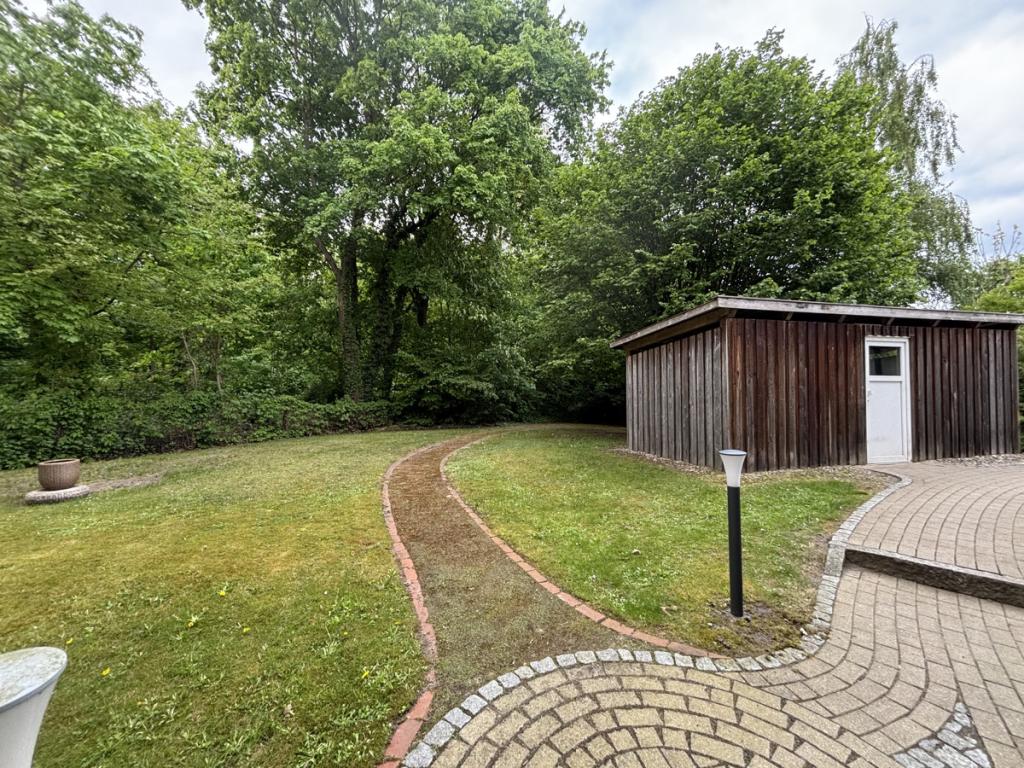 Grünfläche vor dem Haus