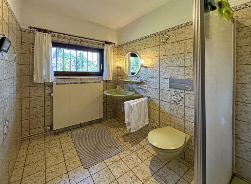 Badezimmer EG