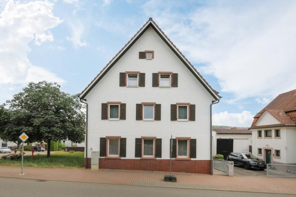 Straßenansicht