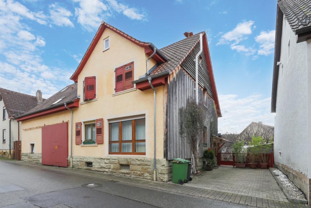 Straßenansicht