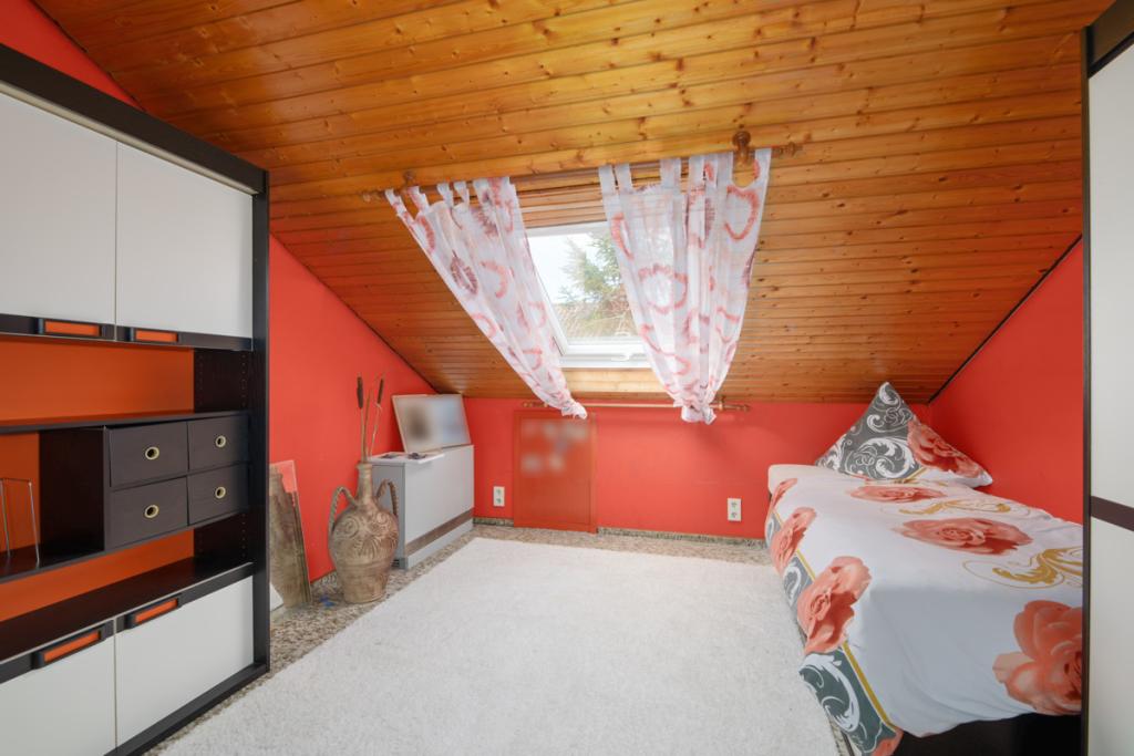 Schlafzimmer DG 21/1