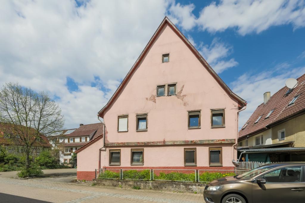 Straßenansicht
