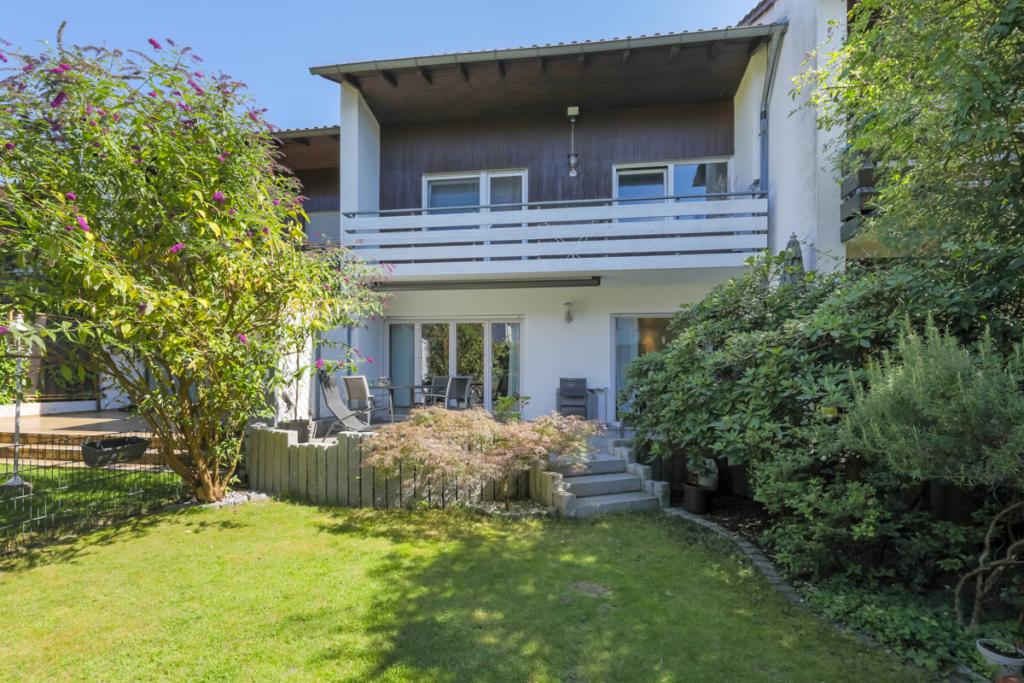 Rückansicht und Garten