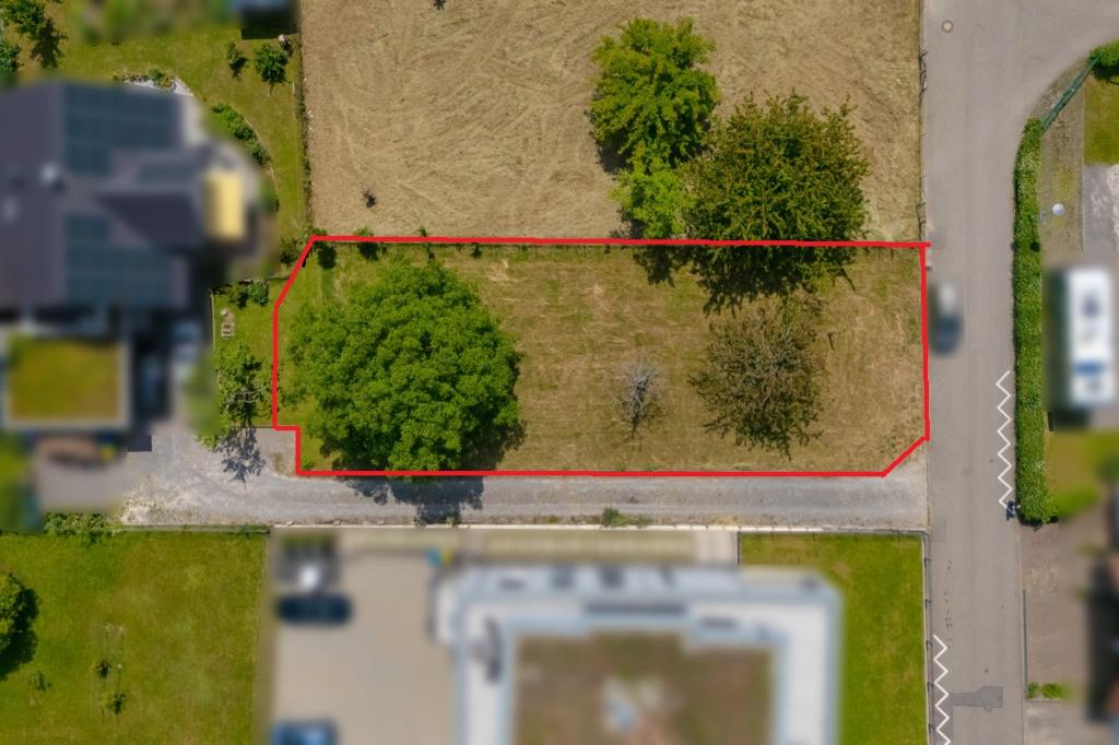 Luftbild Draufsicht - die Grenzlinien sind skizziert und können von den tatsächlichen etwas abweichen!