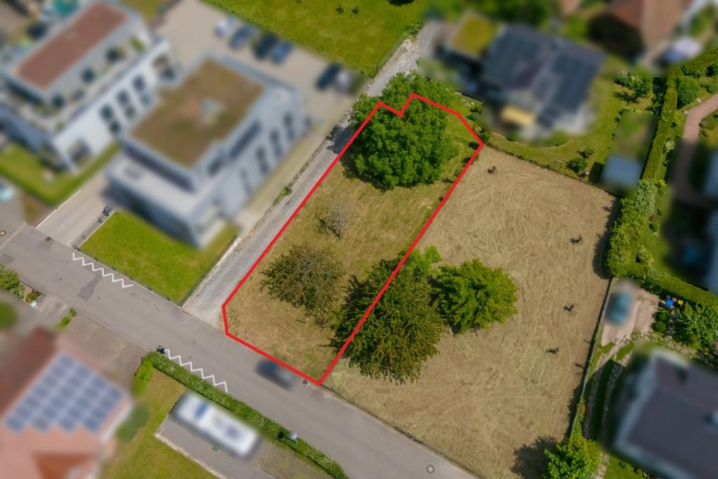 weiteres Luftbild - die Grenzlinien sind skizziert und können von den tatsächlichen etwas abweichen!