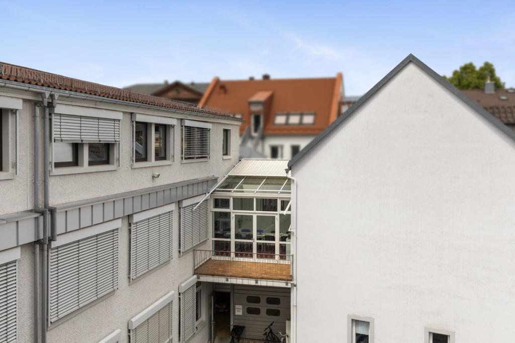 Teilansicht Innenhof mit Wintergarten Mittelstr. 8