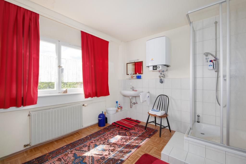 Zimmer mit Dusche DG