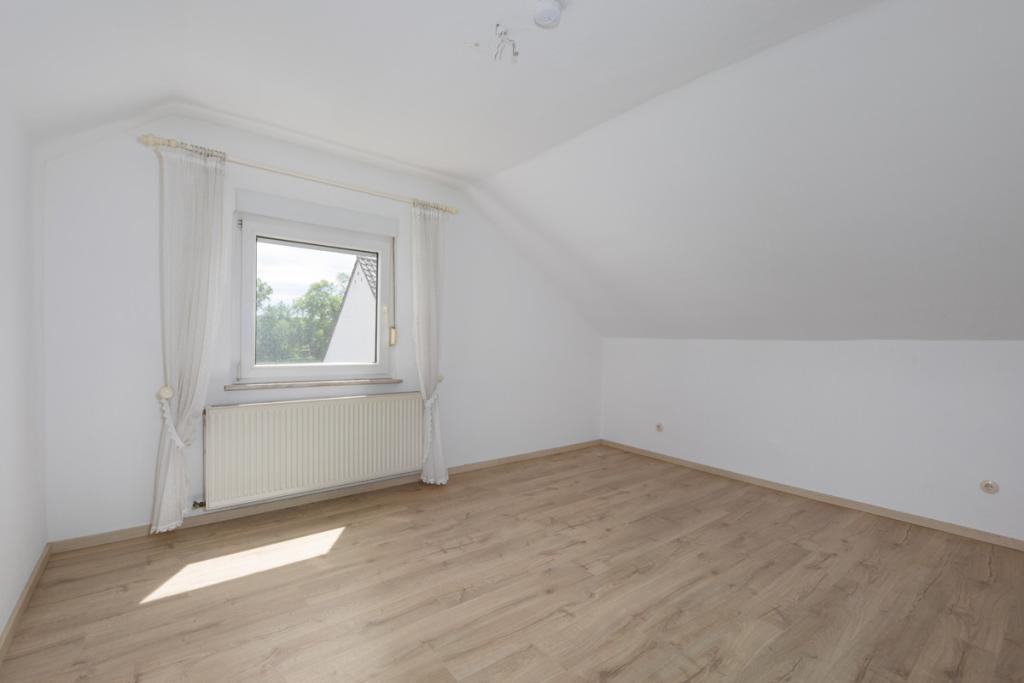 Zimmer DG Hinterhaus