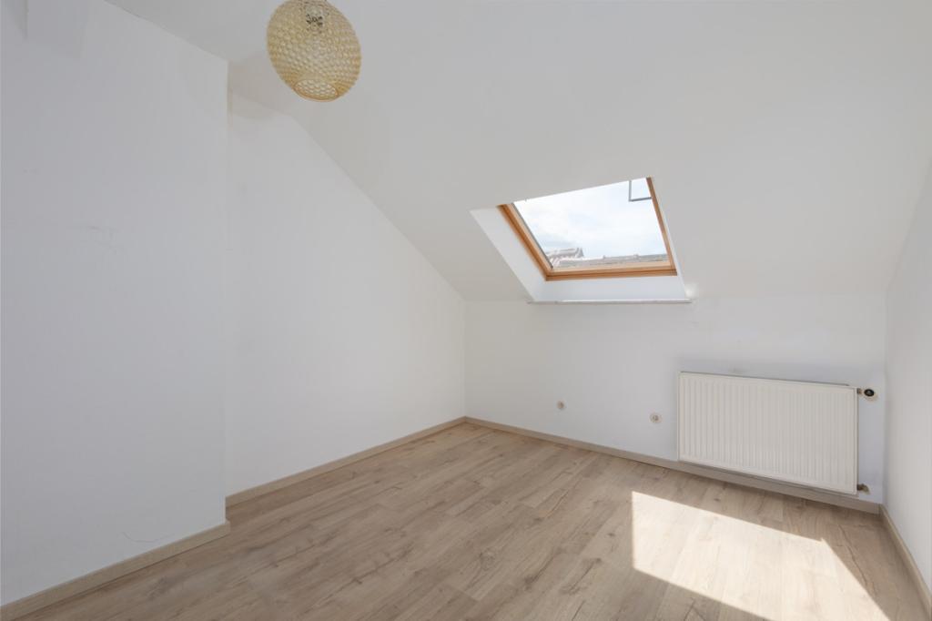 Zimmer DG Hinterhaus