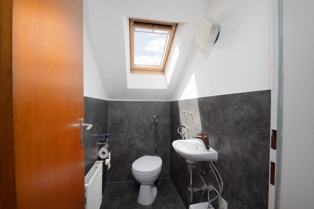 WC DG Hinterhaus