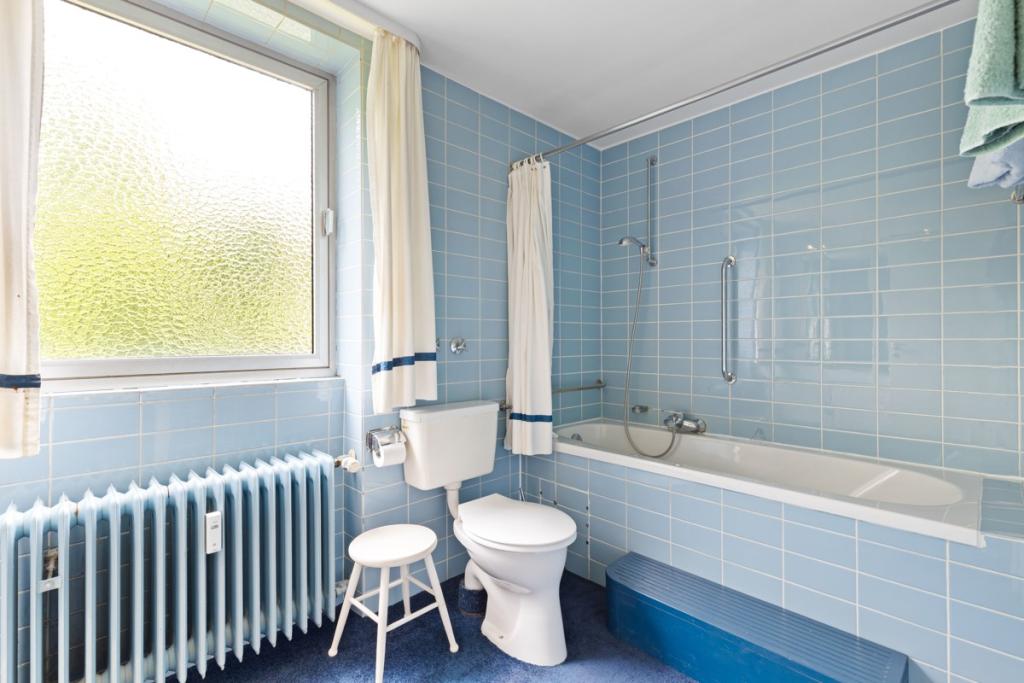 Badezimmer zum Schlafzimmer