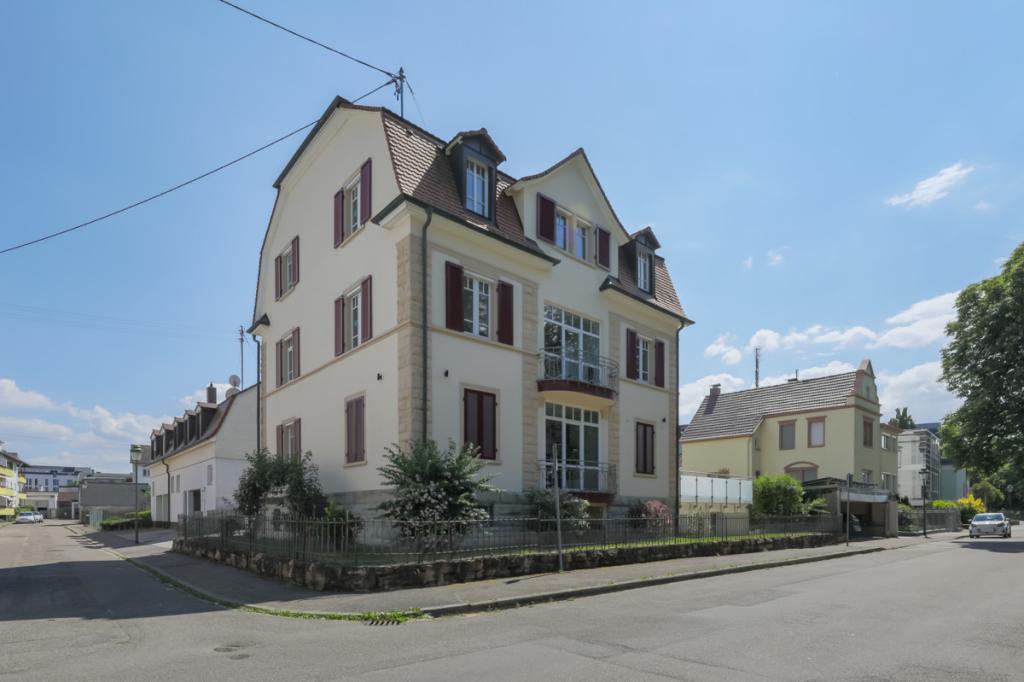 Straßenansicht