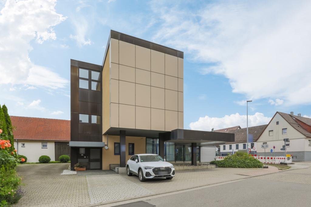 Straßenansicht