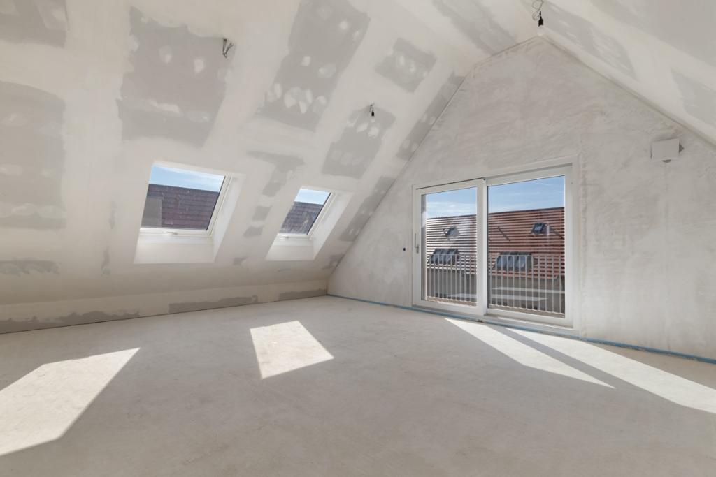 Wohn-und Esszimmer mit Zugang zum Balkon Einheit Nr. 3 