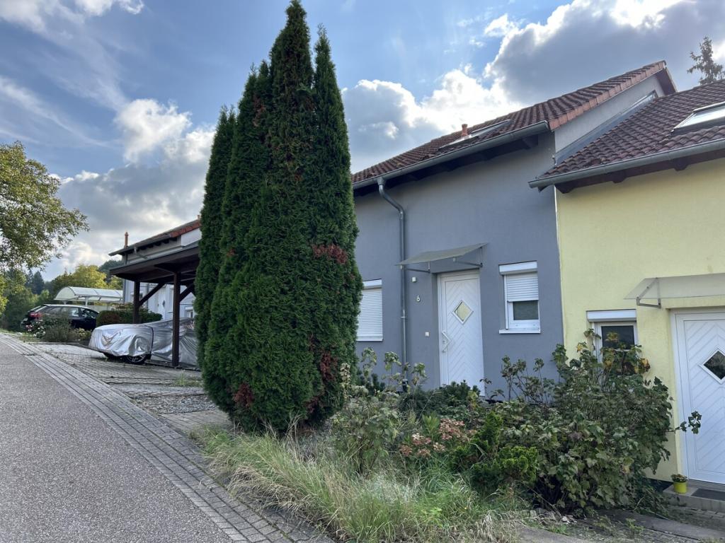 Straßenansicht