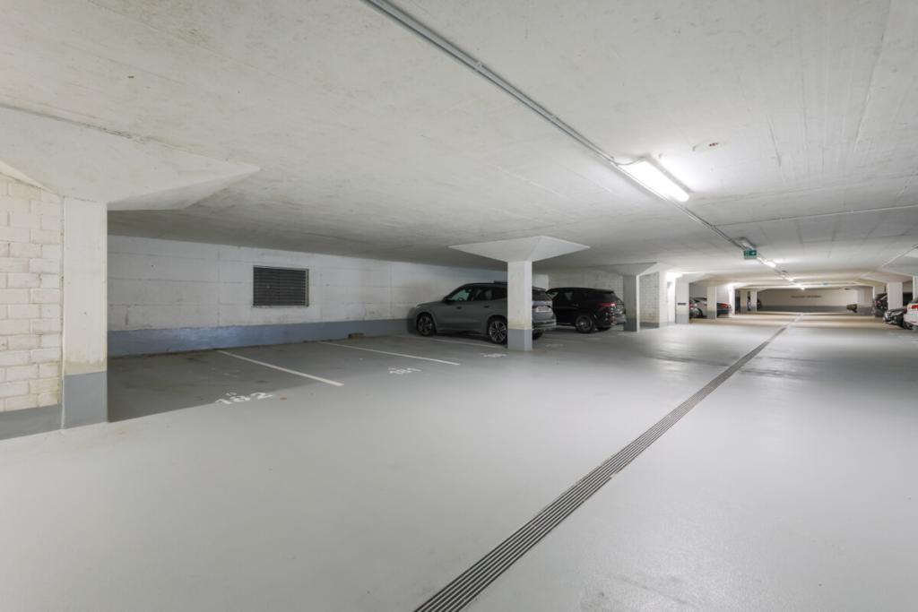 Tiefgaragenstellplatz