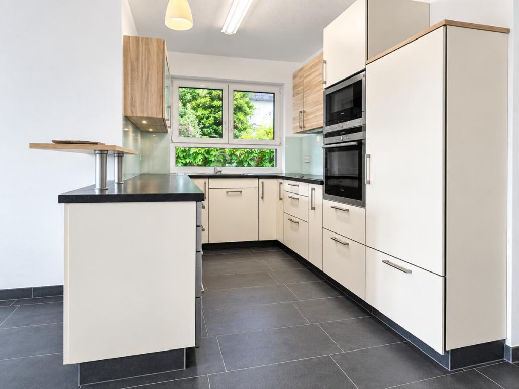 Moderne 3-Zimmer-Etagenwohnung mit Balkon und Einbauküche in Eisingen (Baden) - Photo 2