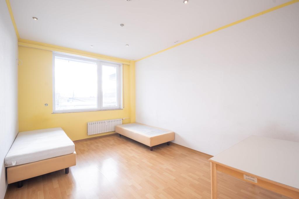Zimmer 1 EG